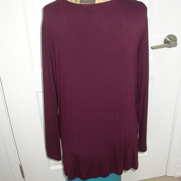Burgundy  Rauched Deep V-Neck Tunic - Picture 10 of 10